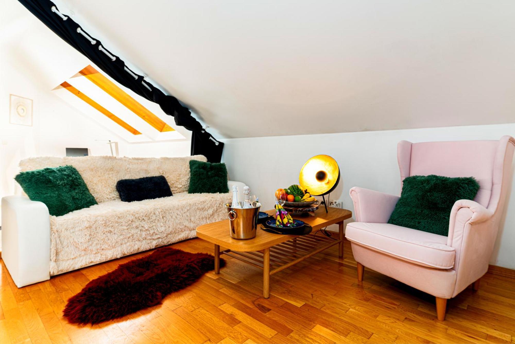 Golden River Apartment Prague Ngoại thất bức ảnh